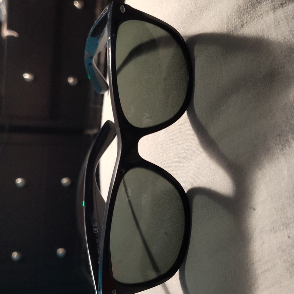 Ray-Ban sunglasses used but in good condition